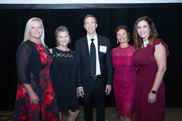 Mindy Zatta  is recognized  for charitable contributions
